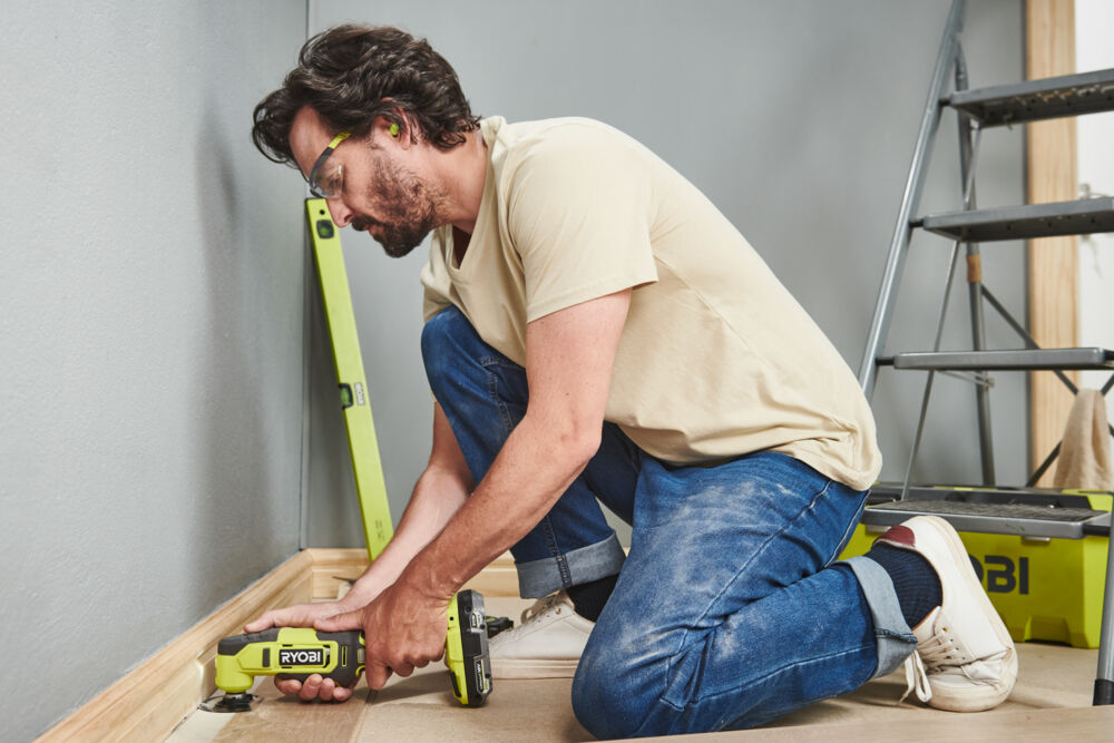 ONE + / Многофункциональный инструмент RYOBI RMT18-0 (без батареи)