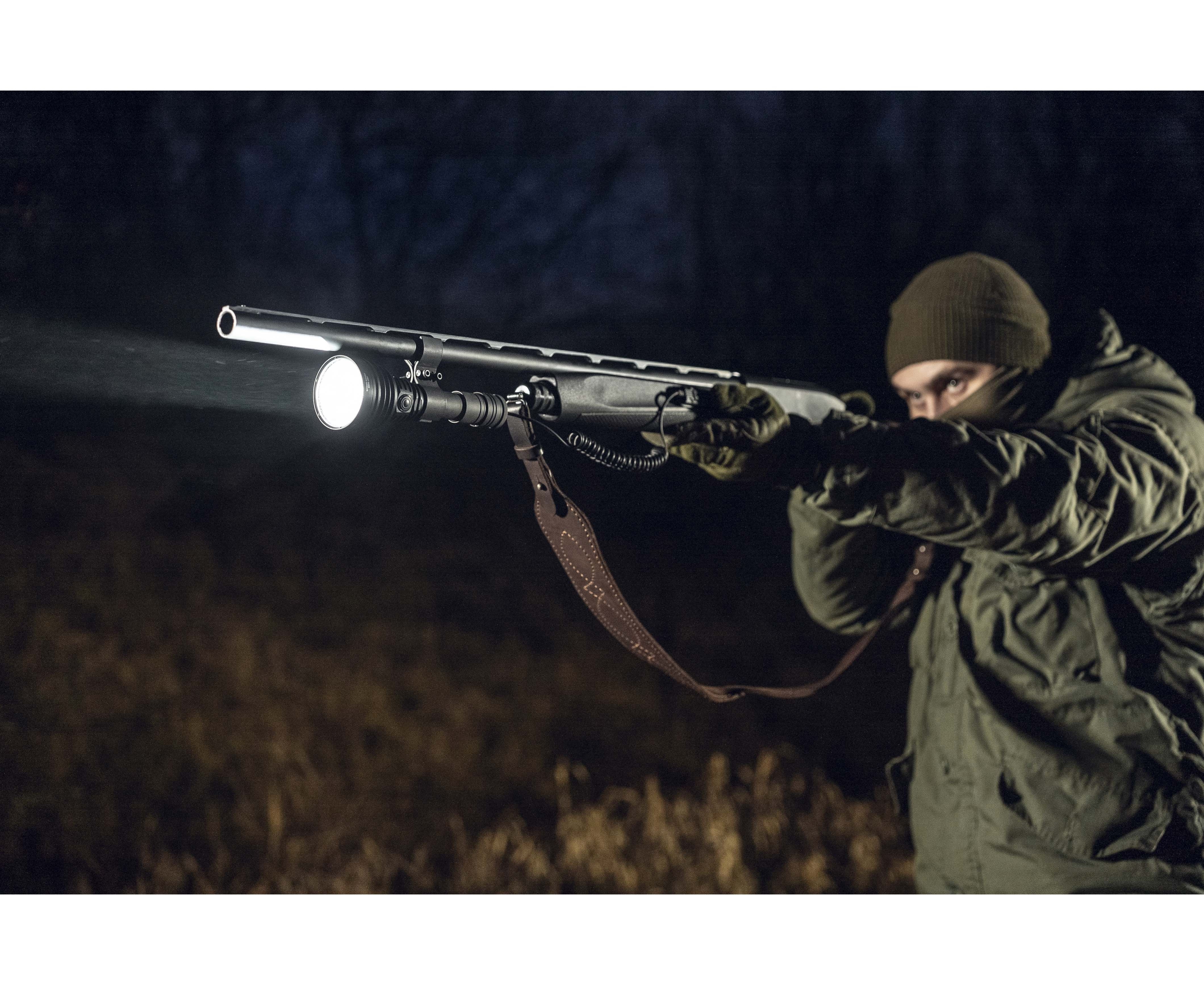 Фонарь Armytek Barracuda Pro Max Magnet USB Белый