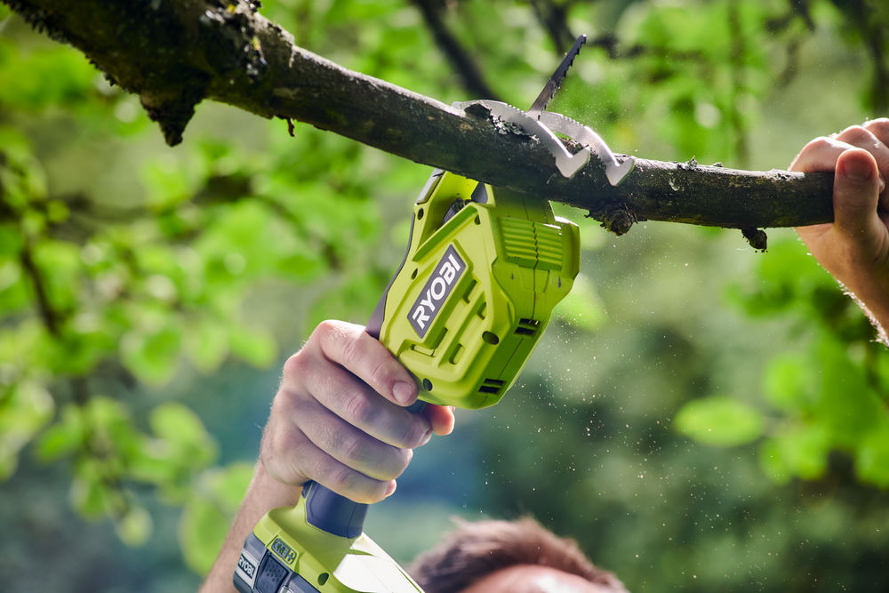 ONE + / Пила садовая RYOBI RY18PSA-0 (без батареи)
