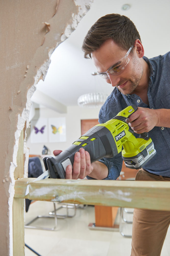 ONE + / Пила сабельная RYOBI R18RS-0 (без батареи)