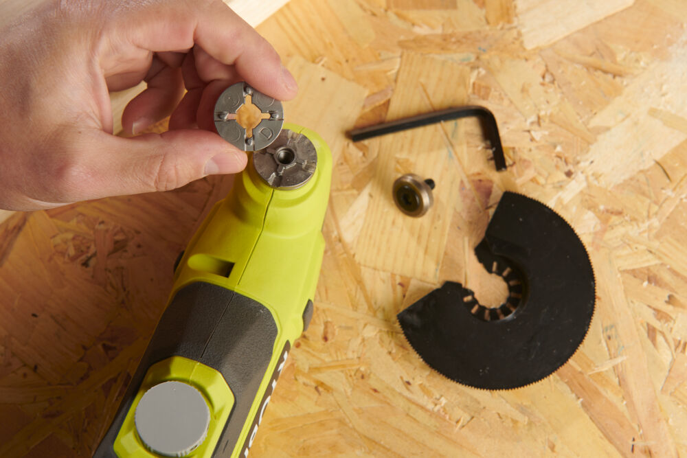 ONE + / Многофункциональный инструмент RYOBI RMT18-0 (без батареи)